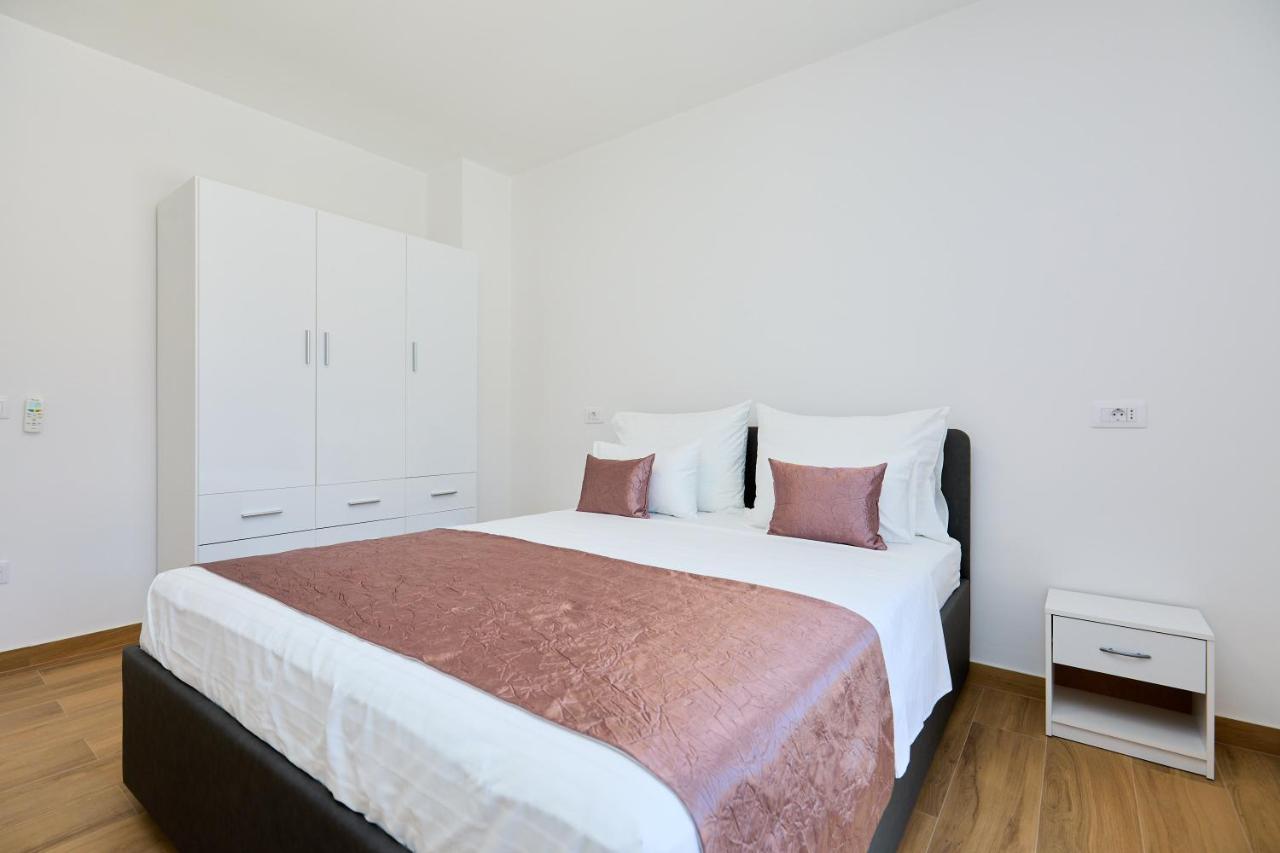 Green Lantern Apartments Okuklje المظهر الخارجي الصورة