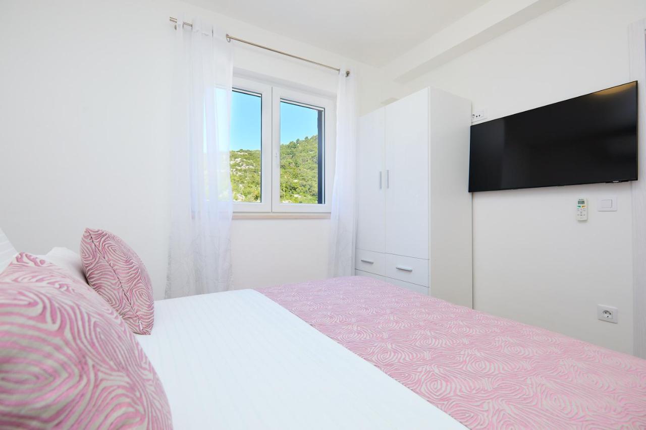 Green Lantern Apartments Okuklje المظهر الخارجي الصورة